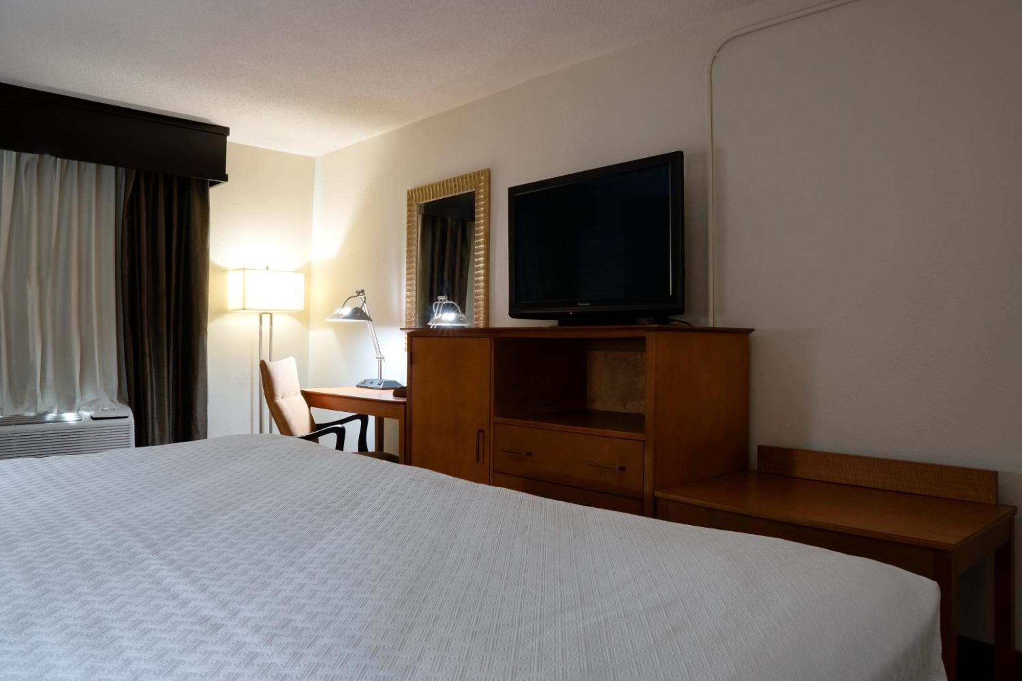 American Inn & Suites Ferndale ภายนอก รูปภาพ